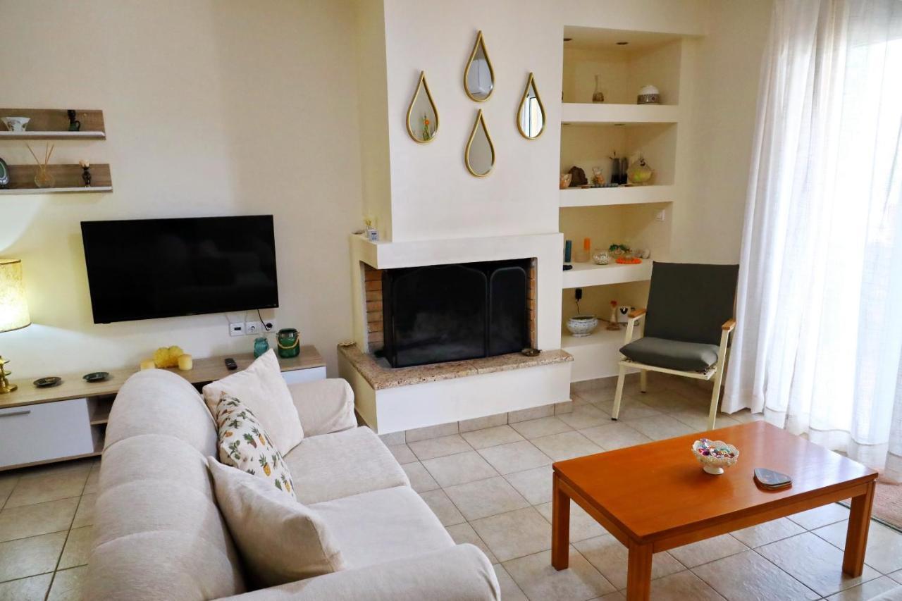 Fou'S Apartment Nafpaktos Ngoại thất bức ảnh