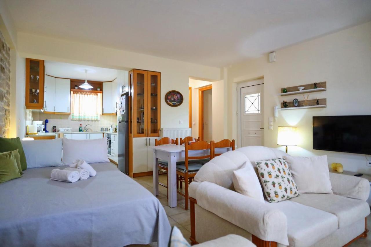 Fou'S Apartment Nafpaktos Ngoại thất bức ảnh